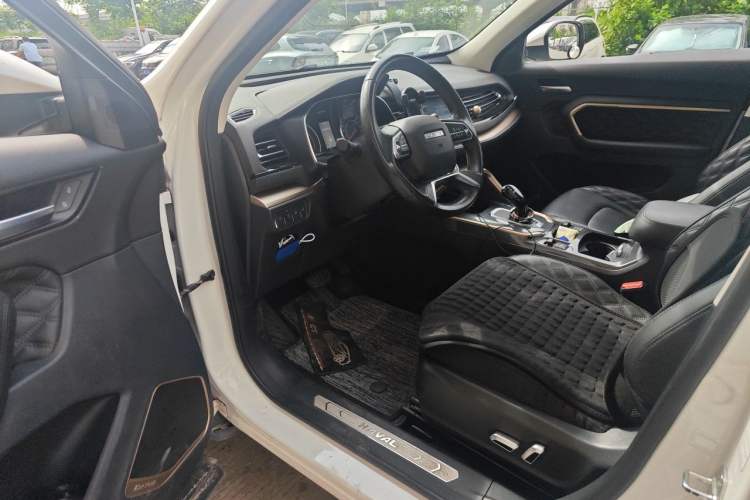 Used Haval H6 2021 1.5 GDIT Automatic Champion Edition Driver Seat