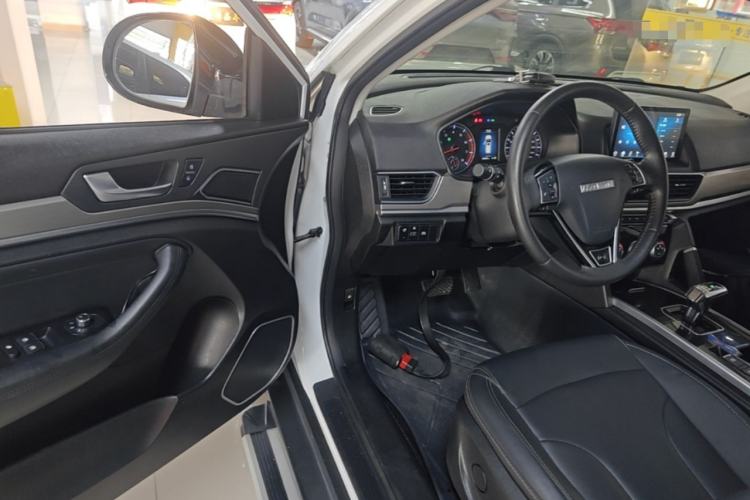 Used Haval H6 2021 Sport Edition 1.5T Automatic Elite Smart Connectivity Model U-Shape Grille Driver Seat