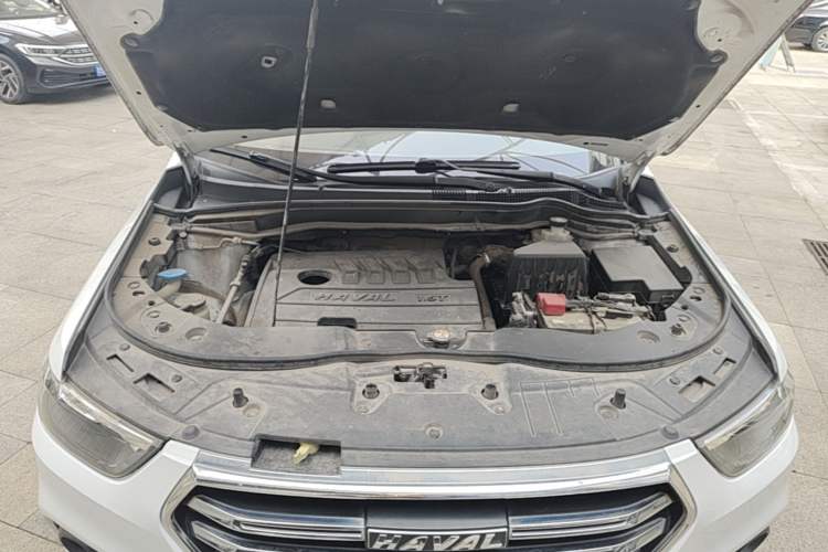 Used Haval H6 2021 Sport Edition 1.5T Manual Elite Smart Connectivity Model with Hexagonal Grille Engine Bay
