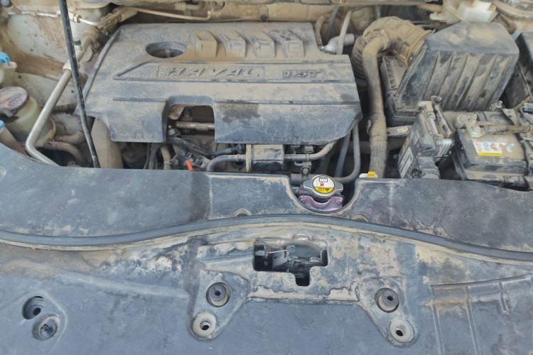 Used Haval H6 2021 Sport Edition 1.5T Automatic Elite Smart Connectivity Model with Hexagonal Grille Engine Bay