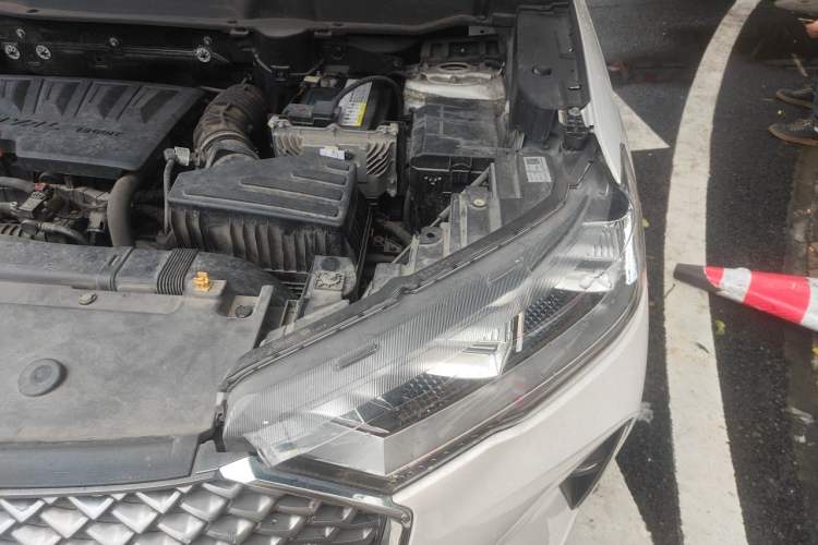 Used Haval H6 2021 3rd Generation 1.5T Automatic Two-Wheel-Drive Supreme Engine Bay Left