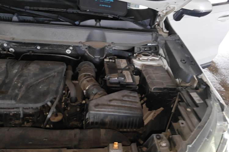 Used Haval H6 2021 3rd Generation 2.0T Automatic Two-Wheel Drive Max Engine Bay Left