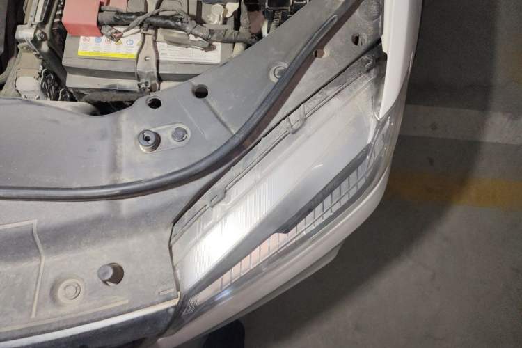 Used Haval H6 2021 Sport Edition 1.5T Automatic Elite Smart Connectivity Model U-Shape Grille Engine Bay Left