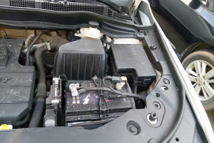 Used Haval H6 2021 Sport Edition 1.5T Automatic Elite Smart Connectivity Model with Hexagonal Grille Engine Bay Left