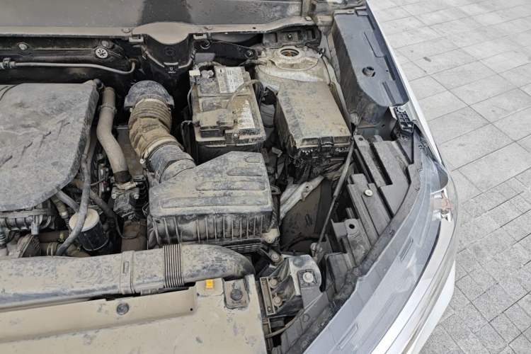 Used Haval H6 2021 3rd Generation 2.0T Automatic Two-Wheel Drive Max Engine Bay Left