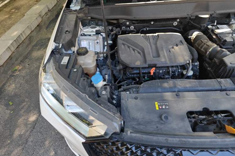 Used Haval H6 2021 3rd Generation 2.0T Automatic All-Wheel Drive Supreme Engine Bay Right