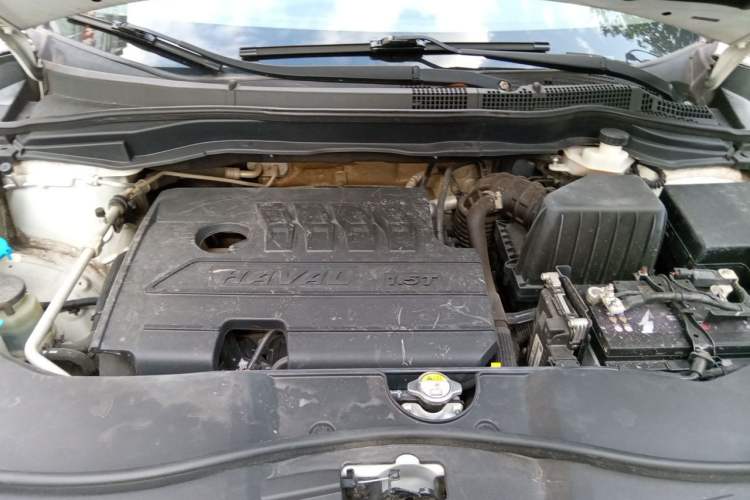 Used Haval H6 2021 Sport Edition 1.5T Automatic Elite Smart Connectivity Model with Hexagonal Grille Engine Bay