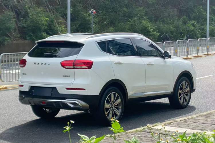 Used Haval H6 2021 1.5 GDIT Automatic Champion Edition Exterior 5