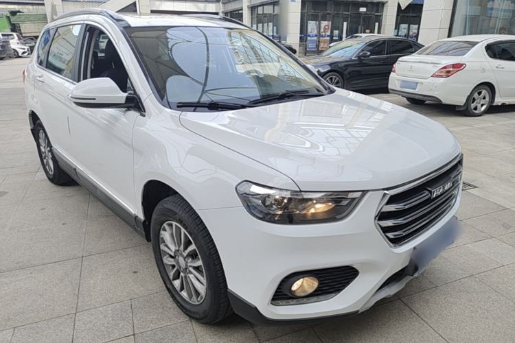 Used Haval H6 2021 Sport Edition 1.5T Manual Elite Smart Connectivity Model with Hexagonal Grille Front Right 45 Deg