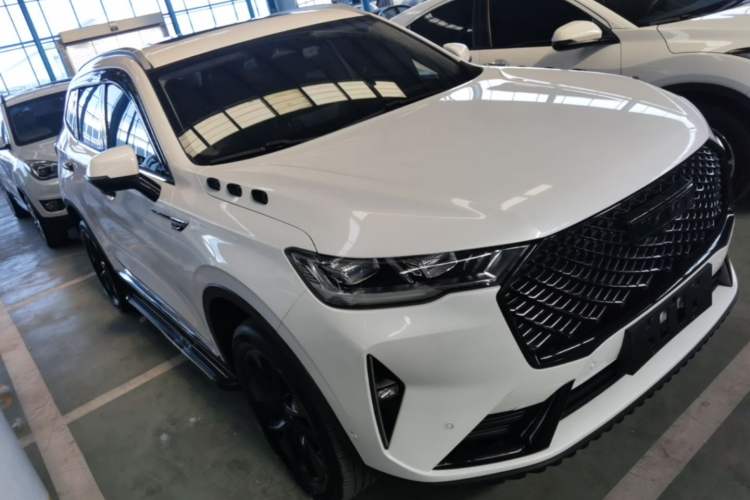 Used Haval H6 2021 3rd Generation 2.0T Automatic All-Wheel Drive Supreme Front Right 45 Deg