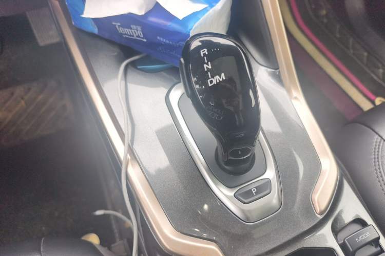 Used Haval H6 2021 1.5 GDIT Automatic Champion Edition Gear Lever