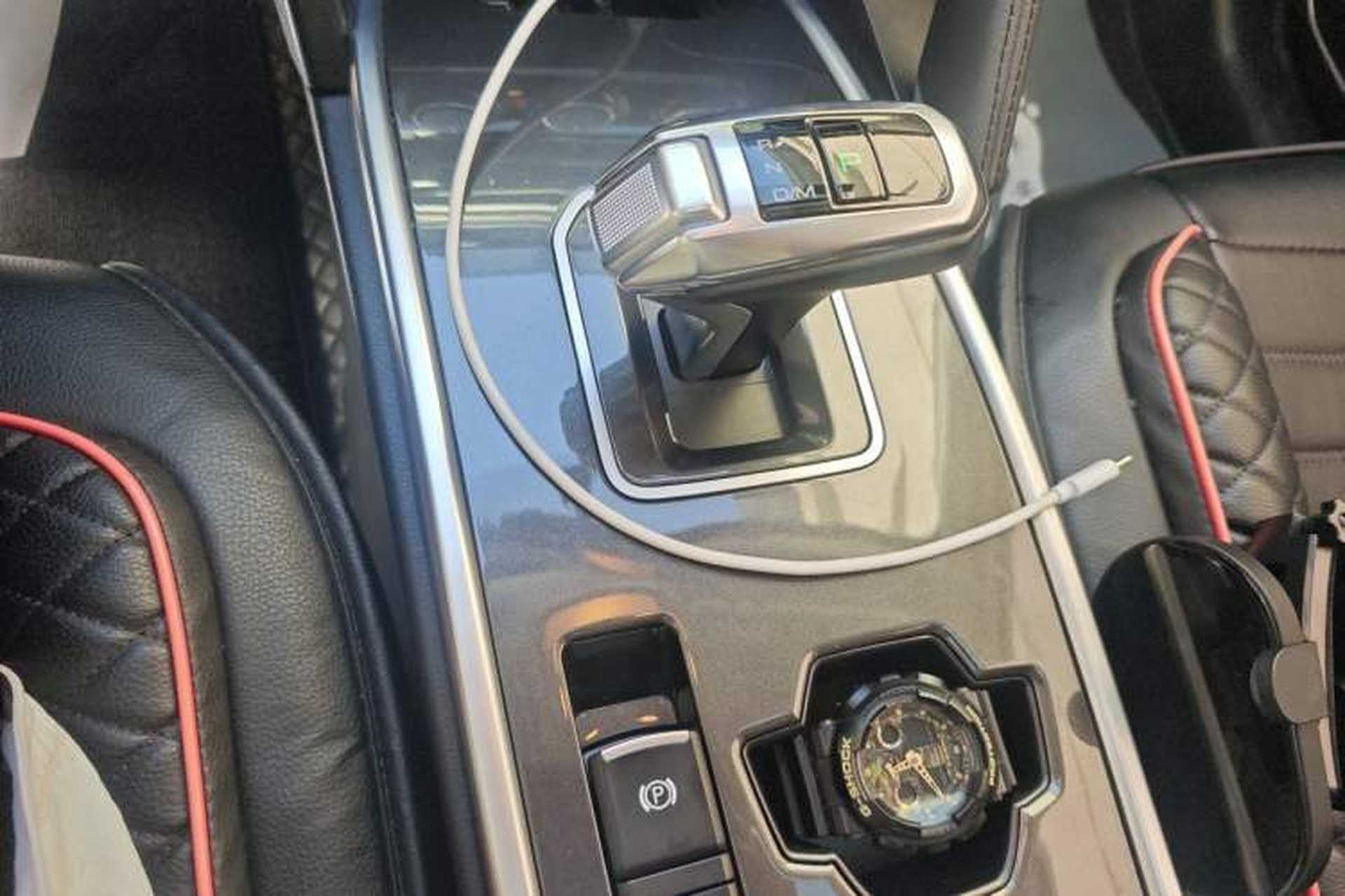 Used Haval H6 2021 Sport Edition 1.5T Automatic Elite Smart Connectivity Model with Hexagonal Grille Gear Lever