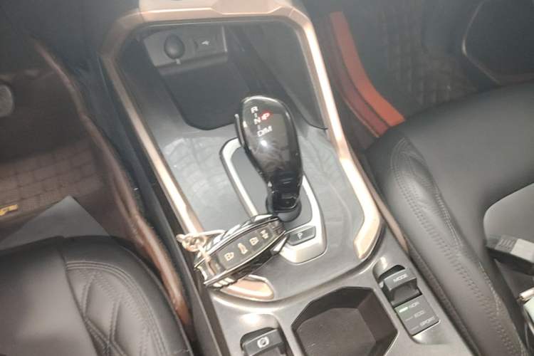 Used Haval H6 2021 1.5 GDIT Automatic Champion Edition Gear Lever