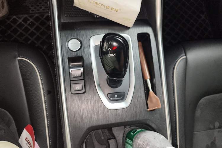 Used Haval H6 2021 National Trend Edition 1.5T Automatic Urban Version Gear Lever