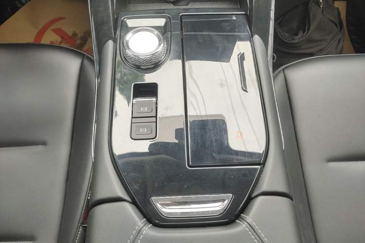Used Haval H6 2021 3rd Generation 1.5T Automatic Two-Wheel Drive Pro Gear Lever