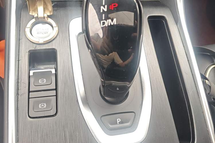 Used Haval H6 2021 National Trend Edition 1.5T Automatic Urban Version Gear Lever