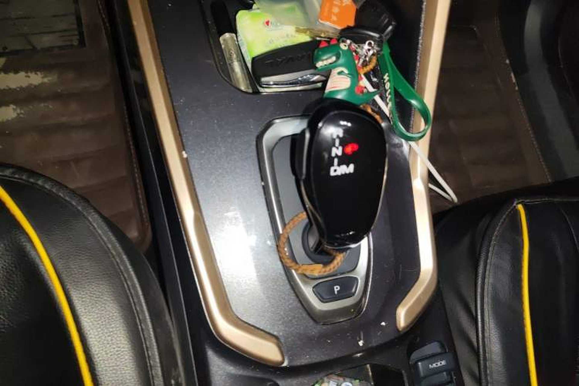 Used Haval H6 2021 1.5 GDIT Automatic Champion Edition Gear Lever