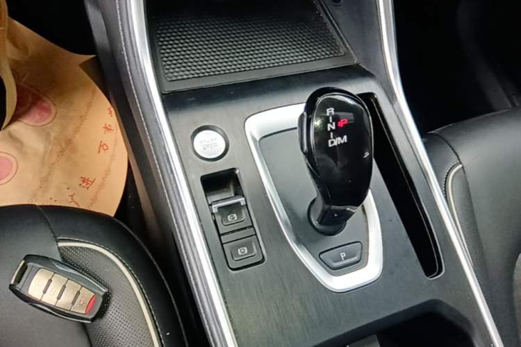 Used Haval H6 2021 National Trend Edition 1.5T Automatic Urban Version Gear Lever