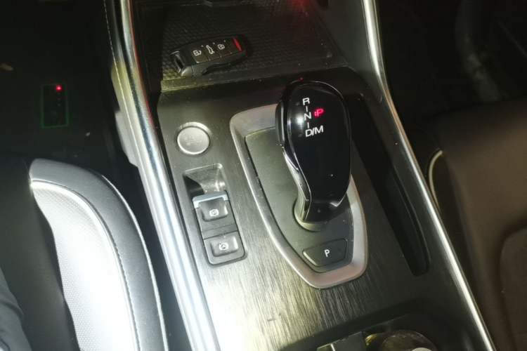 Used Haval H6 2021 National Trend Edition 1.5T Automatic Urban Version Gear Lever