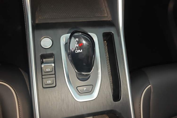 Used Haval H6 2021 National Trend Edition 1.5T Automatic Urban Version Gear Lever