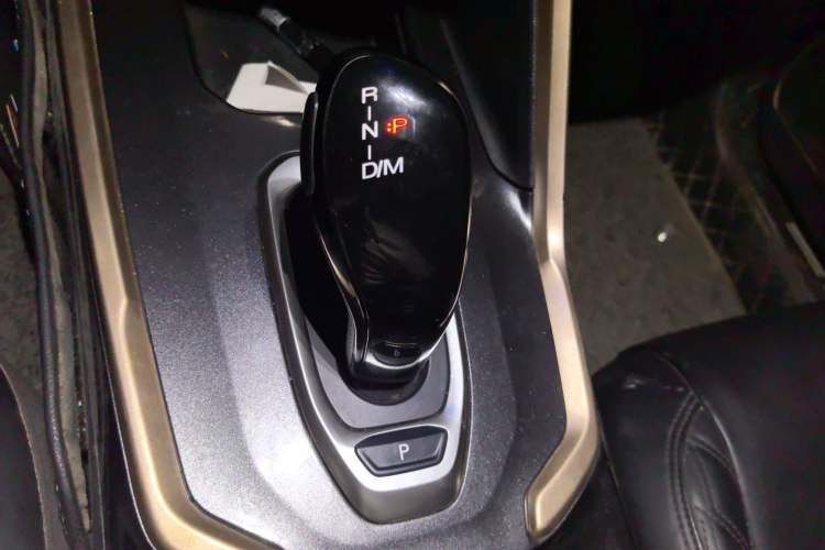 Used Haval H6 2021 2.0 GDIT Automatic Champion Edition Gear Lever