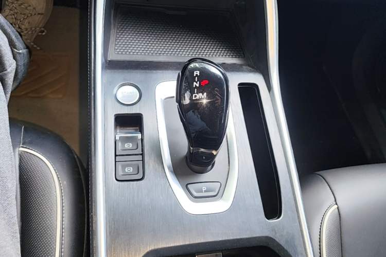 Used Haval H6 2021 National Trend Edition 1.5T Automatic Urban Version Gear Lever