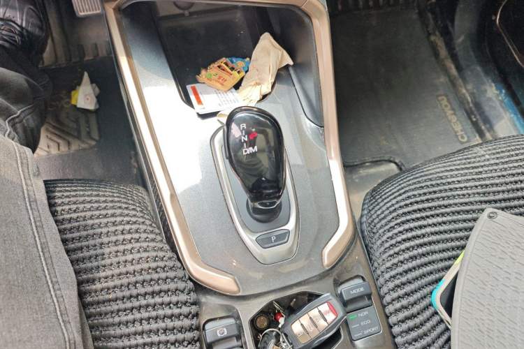 Used Haval H6 2021 1.5 GDIT Automatic Champion Edition Gear Lever
