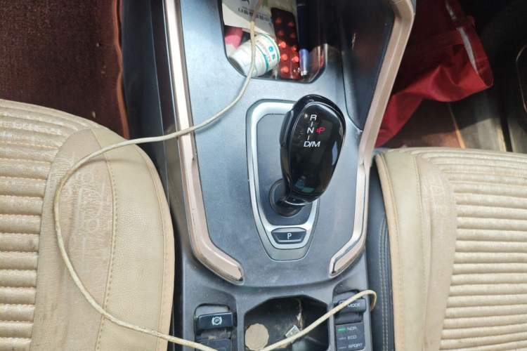 Used Haval H6 2021 1.5 GDIT Automatic Champion Edition Gear Lever