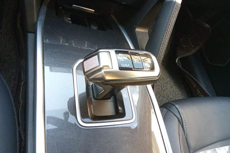 Used Haval H6 2021 Sport Edition 1.5T Automatic Elite Smart Connectivity Model with Hexagonal Grille Gear Lever