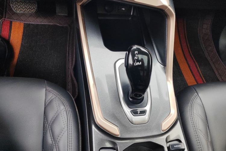 Used Haval H6 2021 1.5 GDIT Automatic Champion Edition Gear Lever