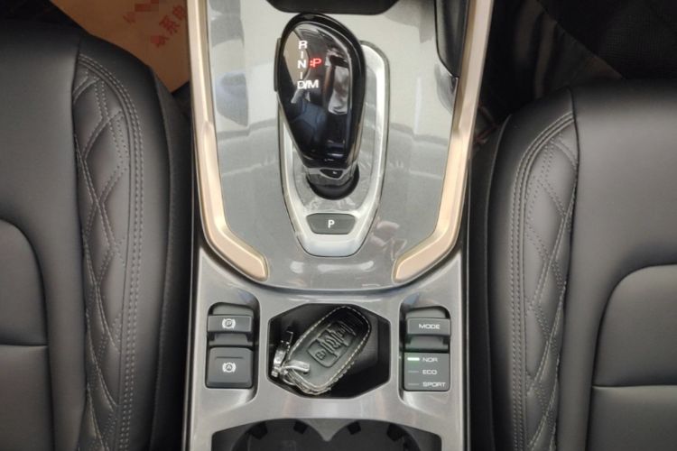 Used Haval H6 2021 1.5 GDIT Automatic Champion Edition Gear Lever