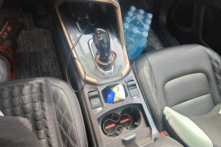 Used Haval H6 2021 1.5 GDIT Automatic Champion Edition Gear Lever