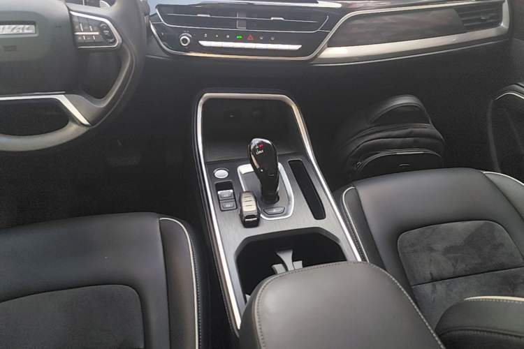 Used Haval H6 2021 National Trend Edition 1.5T Automatic Urban Version Gear Lever