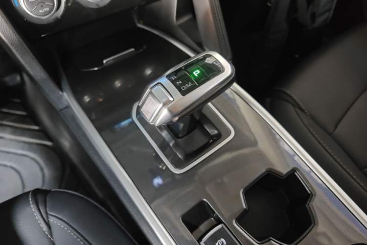 Used Haval H6 2021 Sport Edition 1.5T Automatic Elite Smart Connectivity Model U-Shape Grille Gear Lever