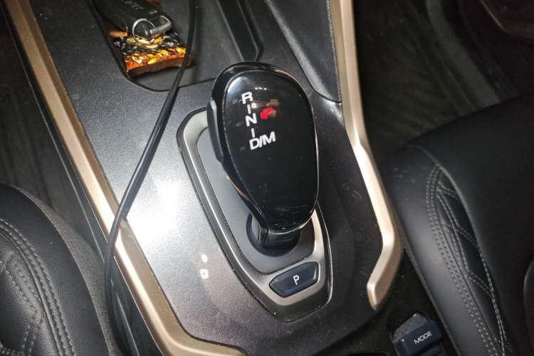 Used Haval H6 2021 1.5 GDIT Automatic Champion Edition Gear Lever