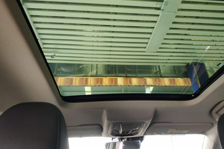 Used Haval H6 2021 3rd Generation 1.5T Automatic Two-Wheel Drive Pro Headliner