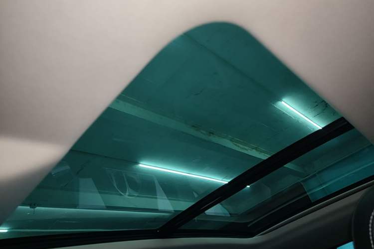 Used Haval H6 2021 3rd Generation 1.5T Automatic Two-Wheel Drive Pro Headliner