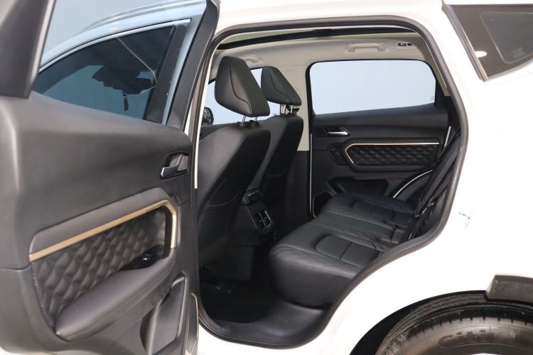 Used Haval H6 2021 1.5 GDIT Automatic Luxury Edition Interior 2