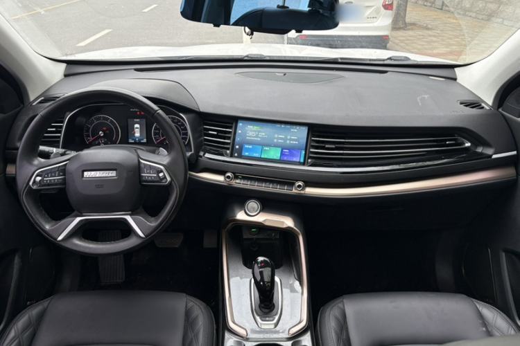 Used Haval H6 2021 1.5 GDIT Automatic Champion Edition Interior 3