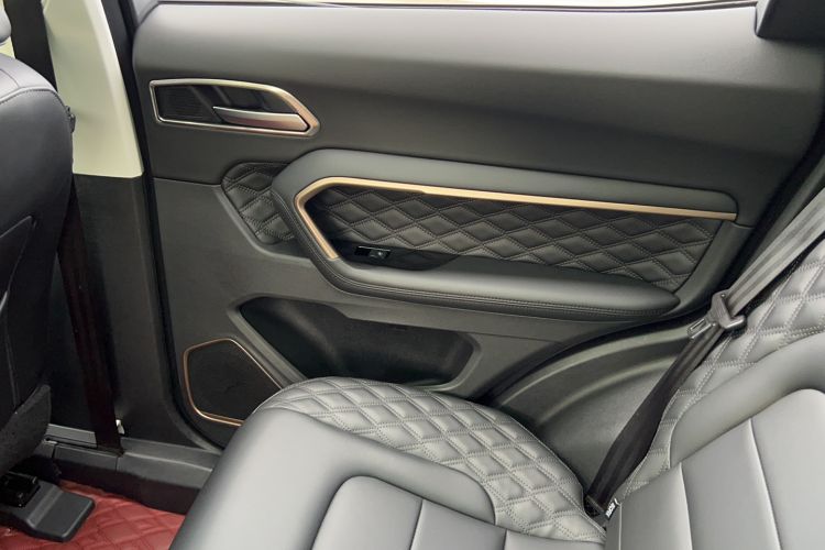 Used Haval H6 2021 1.5 GDIT Automatic Champion Edition Interior 4