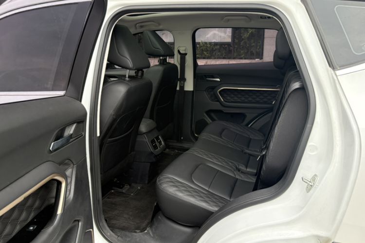 Used Haval H6 2021 1.5 GDIT Automatic Champion Edition Interior 4