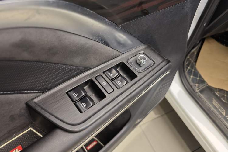 Used Haval H6 2021 National Trend Edition 2.0 GDIT Automatic Champion Version Interior 4