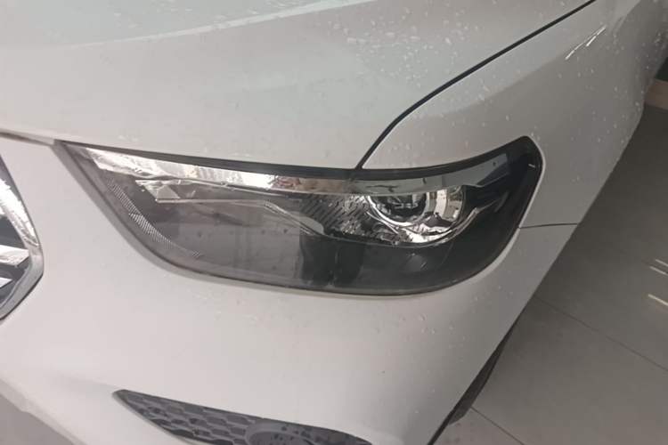 Used Haval H6 2021 Sport Edition 1.5T Automatic Elite Smart Connectivity Model with Hexagonal Grille Left Front Headlight