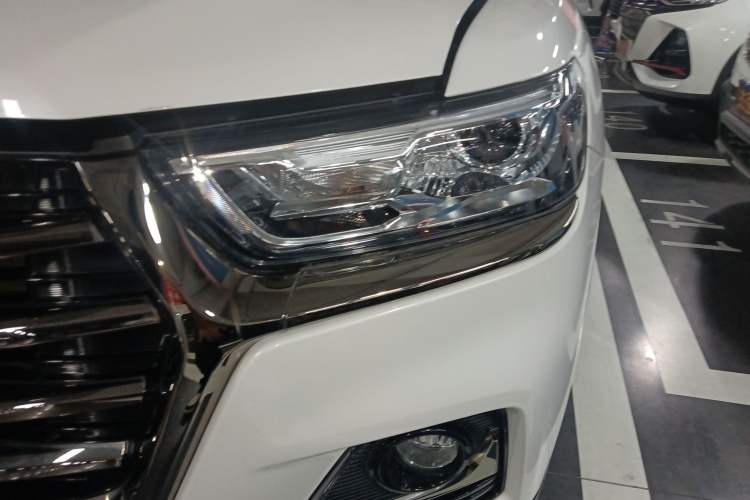 Used Haval H6 2021 National Trend Edition 1.5T Automatic Urban Version Left Front Headlight