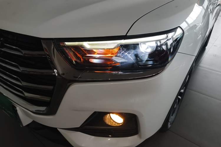 Used Haval H6 2021 National Trend Edition 1.5T Automatic Urban Version Left Front Headlight