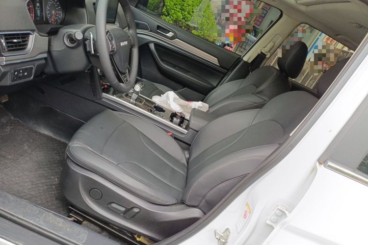 Used Haval H6 2021 Sport Edition 1.5T Automatic Elite Smart Connectivity Model with Hexagonal Grille Left Front Seat