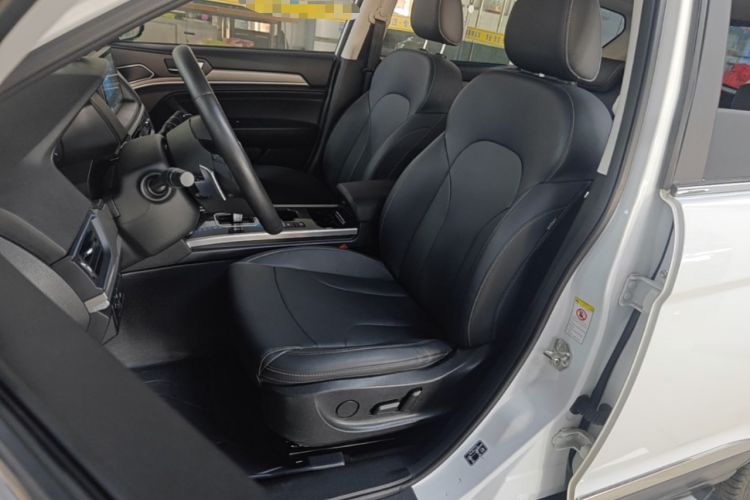 Used Haval H6 2021 Sport Edition 1.5T Automatic Elite Smart Connectivity Model U-Shape Grille Left Front Seat