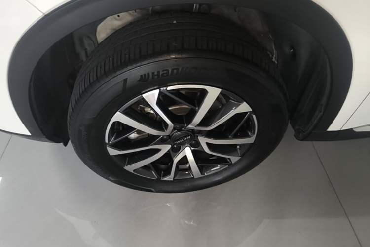 Used Haval H6 2021 3rd Generation 1.5T Automatic Two-Wheel Drive Max Left Front Wheel Hub