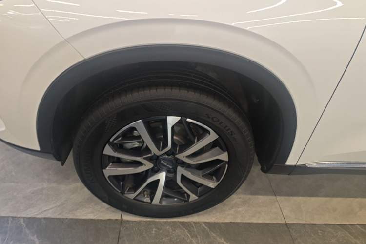 Used Haval H6 2021 3rd Generation 1.5T Automatic Two-Wheel Drive Pro Left Front Wheel Hub