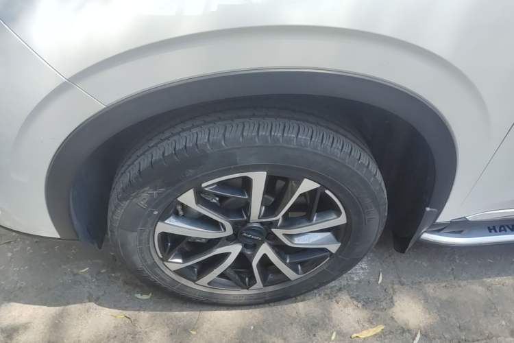 Used Haval H6 2021 3rd Generation 1.5T Automatic Two-Wheel Drive Pro Left Front Wheel Hub